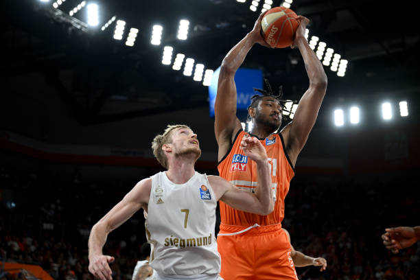 突入禁区 突入禁区